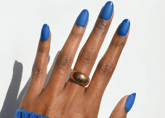 25 ideas coloridas de uñas mate para elevar cualquier manicura