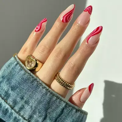 close up red and pink valentine