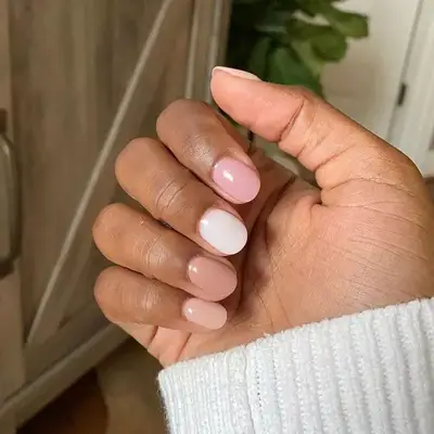 Pink-toned neutral gradient manicure