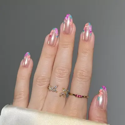 sparkling rosÃ© manicure with floral tips