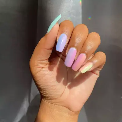 Subtle color-blocked gradient nails