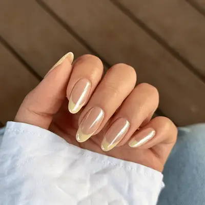 Butter yellow glazed French manicure