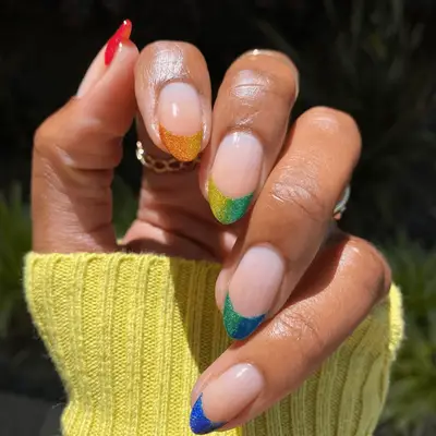 Glitter rainbow French