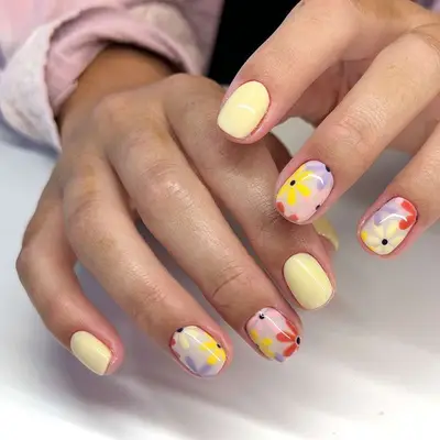 creamy yellow floral nails