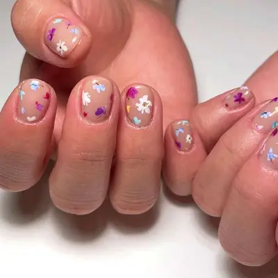 handpainted floral short nails