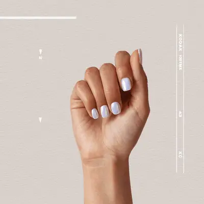 Hvor lang tid tar det neglelakk å tørke? Vi har et definitivt svar