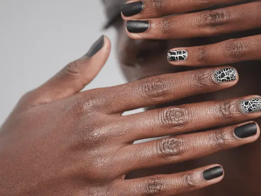 Goste ou não, o esmalte de creache está voltando