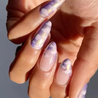 Iridescent Lavender Cloud Nails 