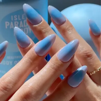 Blue aura nails