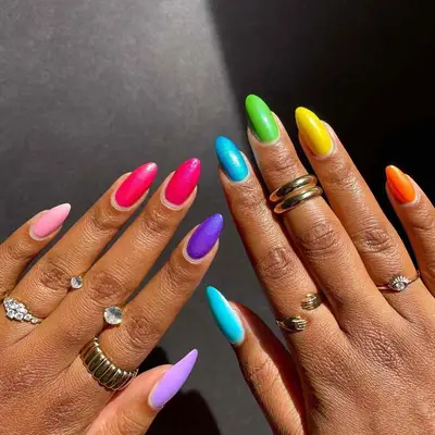 Long nails with rainbow colors 