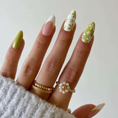 pistachio green nails and flowers
