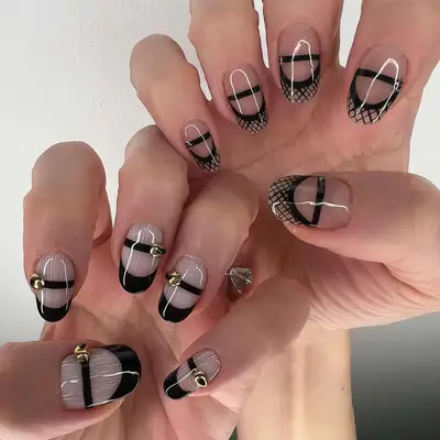 a manicure that mimics mary jane shoes