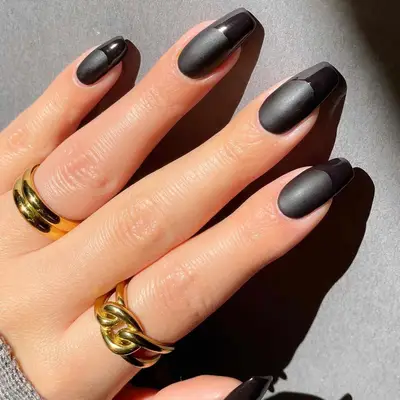 Dual-Finish Black French Tips