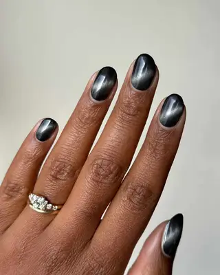 black and silver cateye magnet nail polish 