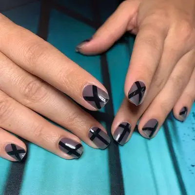 Black Jelly Nails with a crisscross design