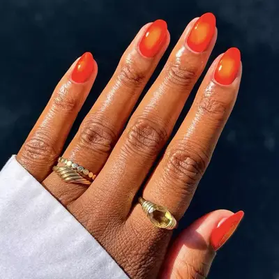 orange aura sunset beach summer nails