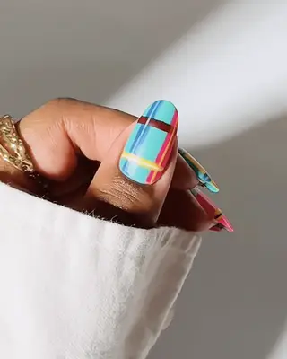 short oval turquoise manicure