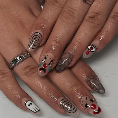 Mismatched jelly nails with gray 