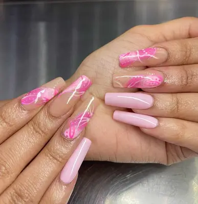 Pink nails with design.