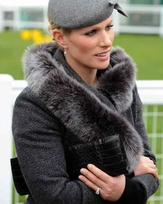 Zara Tindall in a gray fur-collar coat with nude nails 