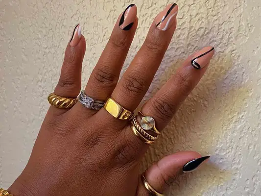 Est-il sûr de guérir des ongles de presse-enceinte? Nous enquêtons sur