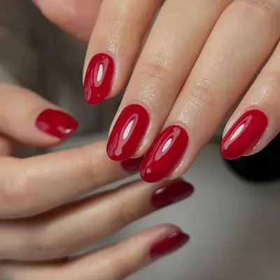 red glossy nails