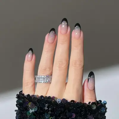 Black and glitter french manicure