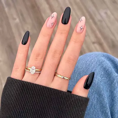 Black nails with naked stars
