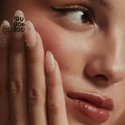Bedazzled Rich Girl Nails on Olivia Rodrigo - MYM Beauty Rich Girl Nails 