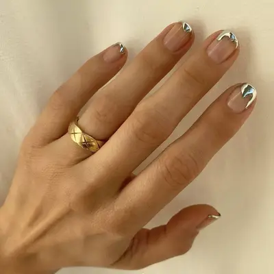 Heavy metal chrome drip French tips