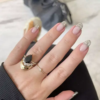 Chrome swirl French tips