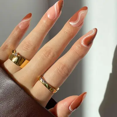 Chic Caramel Swirl Nails - MYM Beauty Caramel Nail Ideas