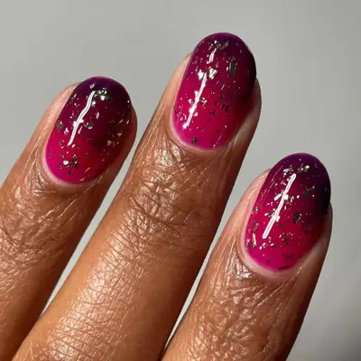 Black cherry jelly gradient nails.