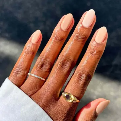 Bubble bath nude ombre nails.