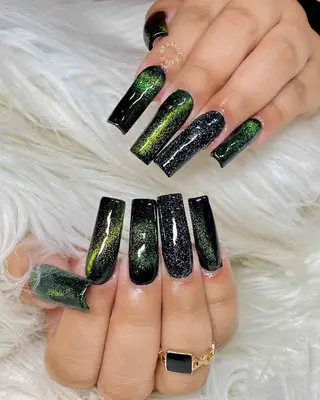 Black galaxy nails