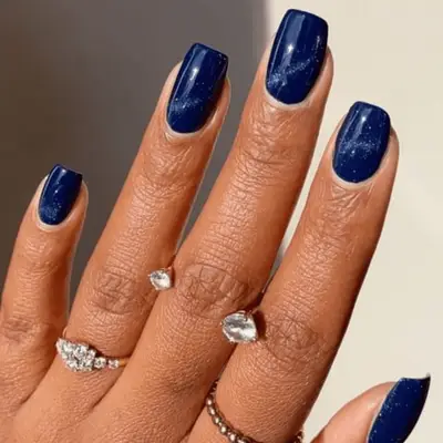 blue velvet nails
