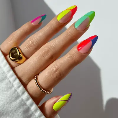 color block mismatch almond shaped nails
