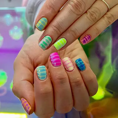 neon reptile print short nails with square shape