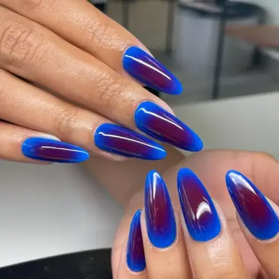 Blue to purple aura manicure.