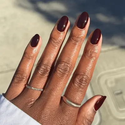 Short dark red nails
