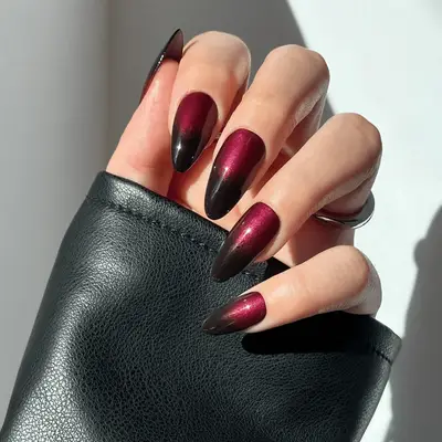 Dark ombre black and red nails