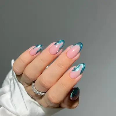 Aquamarine Wavy French Tips 