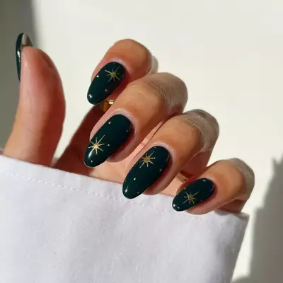 Green night nails
