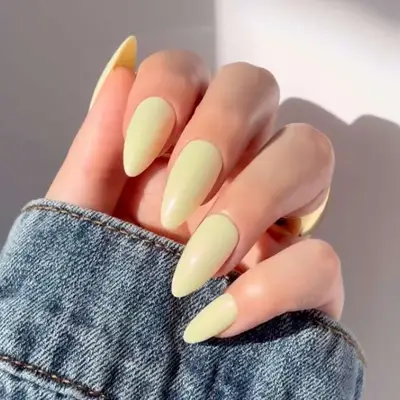 Glazed Lemon Nails - MYM Beauty Chrome Nail Ideas for April 
