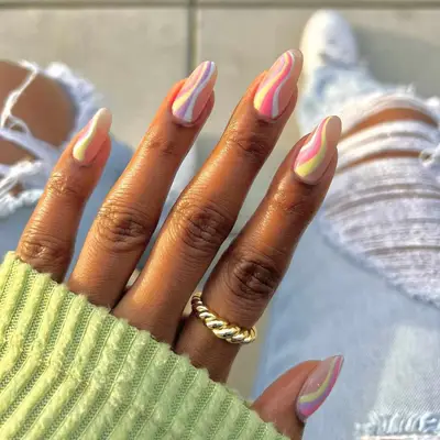 A pastel swirl manicure