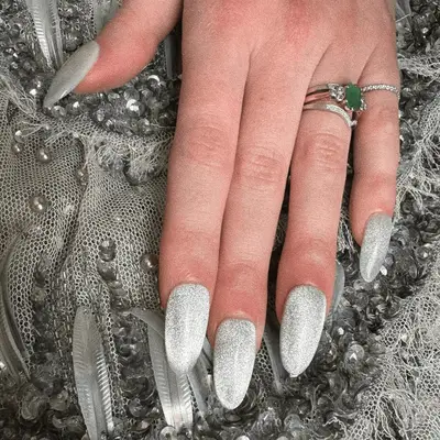 Anya Taylor Joy wearing Long silver velvet nails