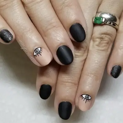 Dainty eyelash matte nail design