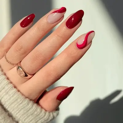 pink and gold manicure