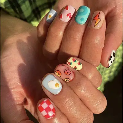 nails with multi graphic designs