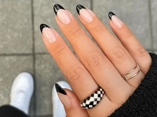 black french manicure